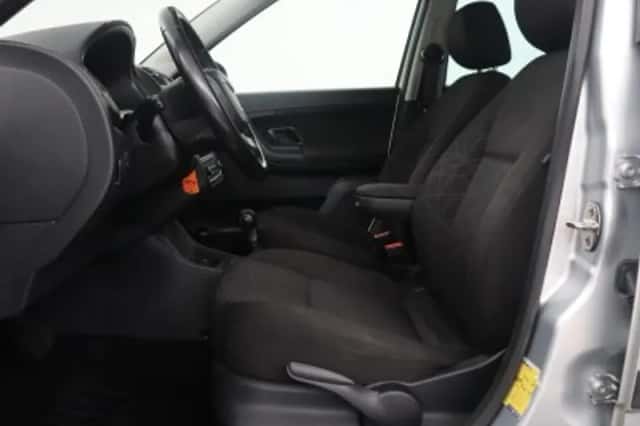 Škoda Fabia (2011) thumbnail 5