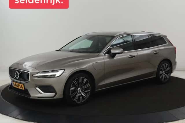 Volvo V60 (2021) thumbnail 1