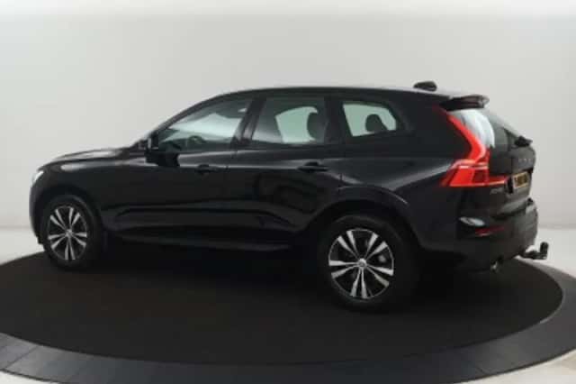 Volvo XC60 (2020) thumbnail 2
