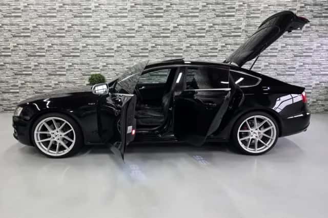 Audi S5 (2011) thumbnail 4