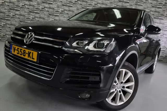 Volkswagen Touareg (2011) thumbnail 1