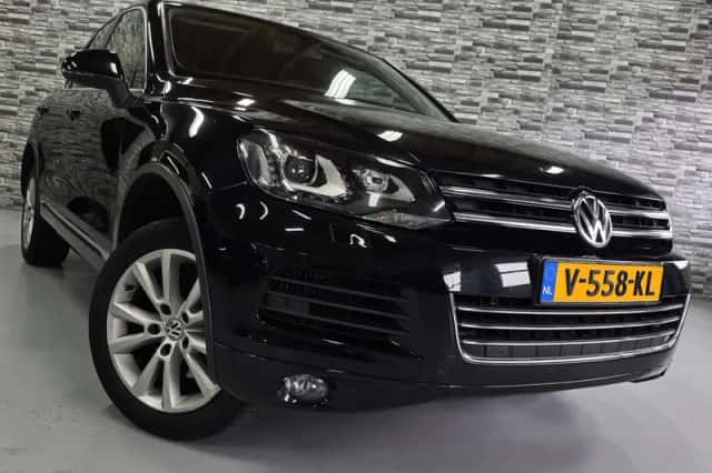 Volkswagen Touareg (2011) thumbnail 5