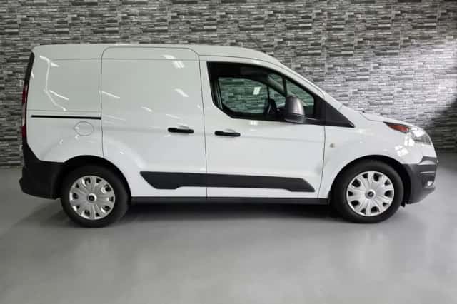 Ford Transit Connect (2016) thumbnail 3