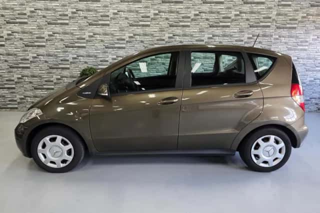 Mercedes-Benz A-Klasse (2012) thumbnail 3