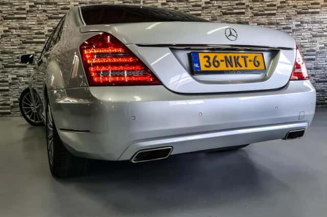 Mercedes-Benz S-Klasse (2010) thumbnail 2