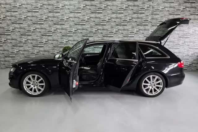 Audi A4 (2010) thumbnail 4