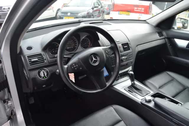 Mercedes-Benz C-Klasse (2009) thumbnail 2