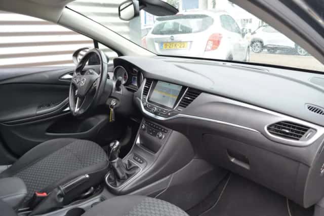 Opel Astra (2016) thumbnail 6