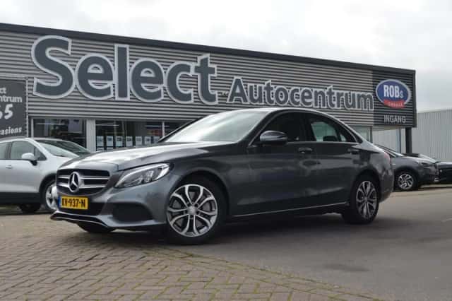 Mercedes-Benz C-Klasse (2016) thumbnail 3