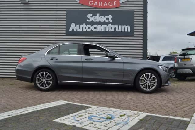 Mercedes-Benz C-Klasse (2016) thumbnail 5