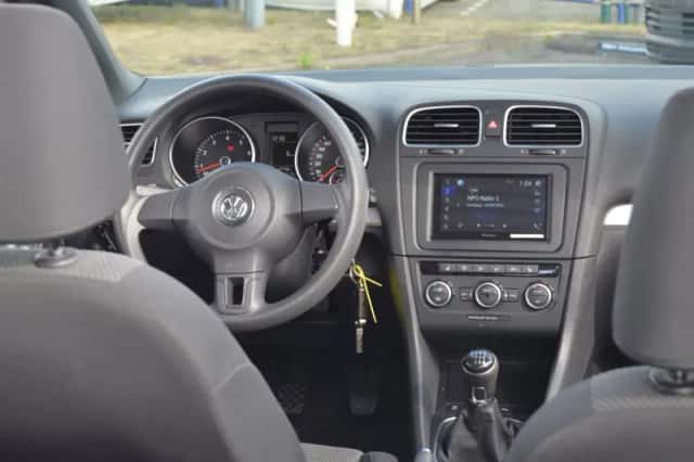 Volkswagen Golf (2013) thumbnail 2
