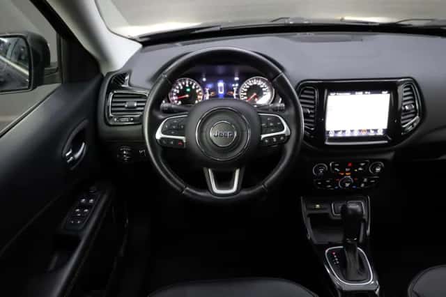 Jeep Compass (2021) thumbnail 2