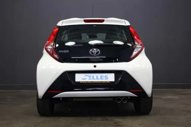 Toyota Aygo (2018) thumbnail 6