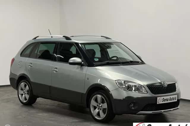 Škoda Fabia (2012) thumbnail 3