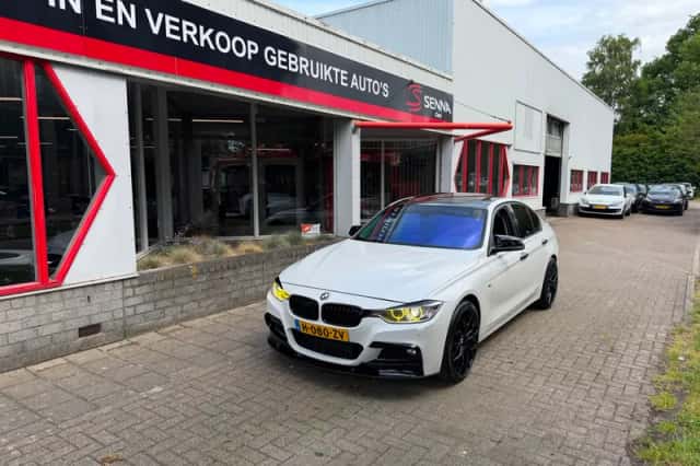 BMW 3-Serie (2012) thumbnail 2
