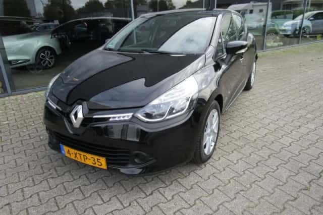 Renault Clio (2014) thumbnail 2