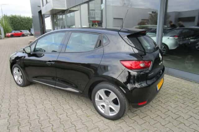 Renault Clio (2014) thumbnail 5