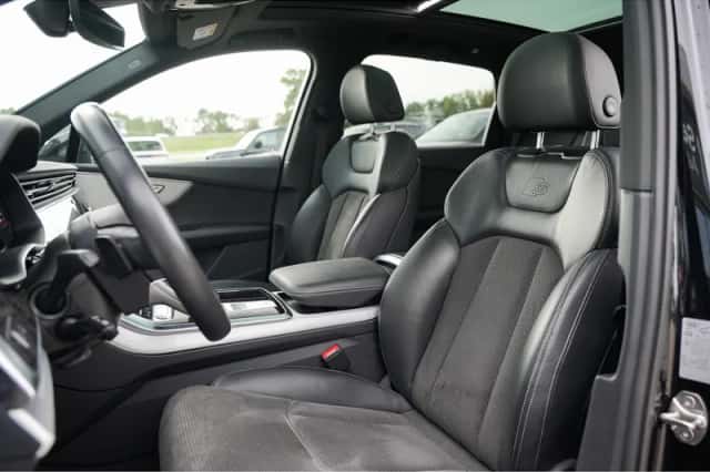 Audi Q7 (2021) thumbnail 6