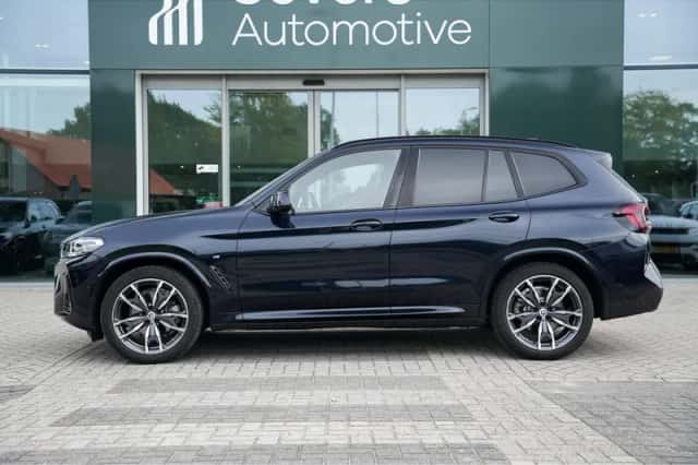 BMW X3 (2023) thumbnail 5
