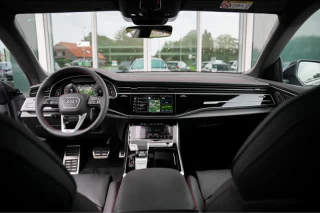 Audi Q8 (2025) thumbnail 4