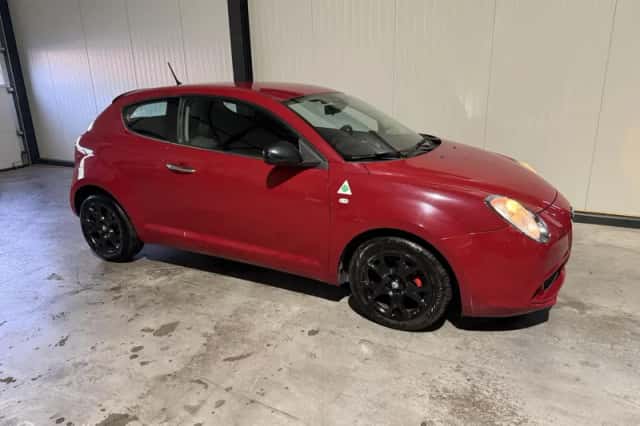 Alfa Romeo MiTo (2012) thumbnail 4