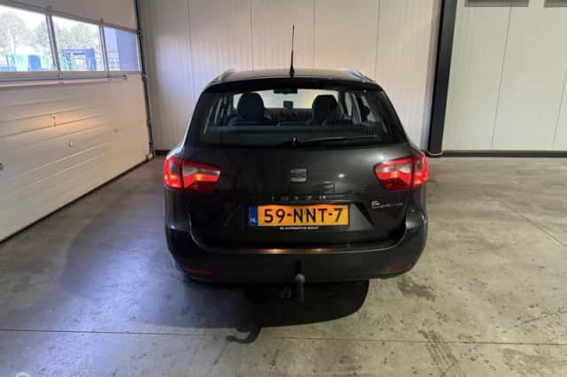 SEAT Ibiza (2010) thumbnail 6