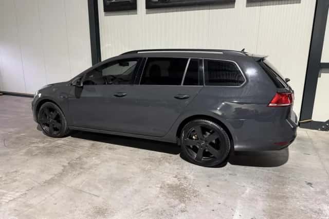 Volkswagen Golf (2014) thumbnail 2