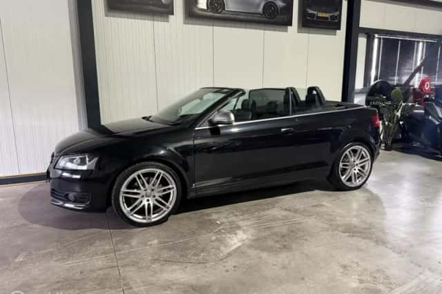 Audi A3 (2009) thumbnail 2