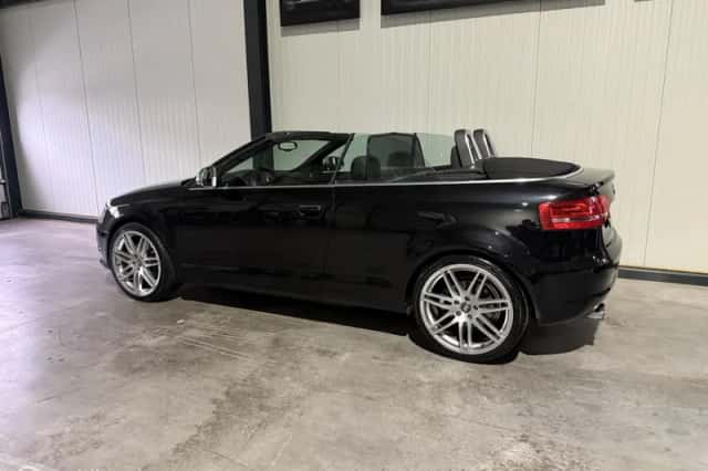 Audi A3 (2009) thumbnail 3