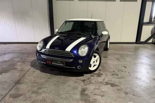 MINI Cooper (2005) thumbnail 1