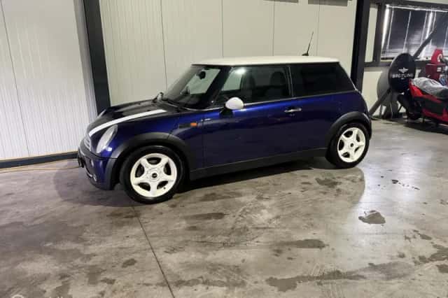 MINI Cooper (2005) thumbnail 3