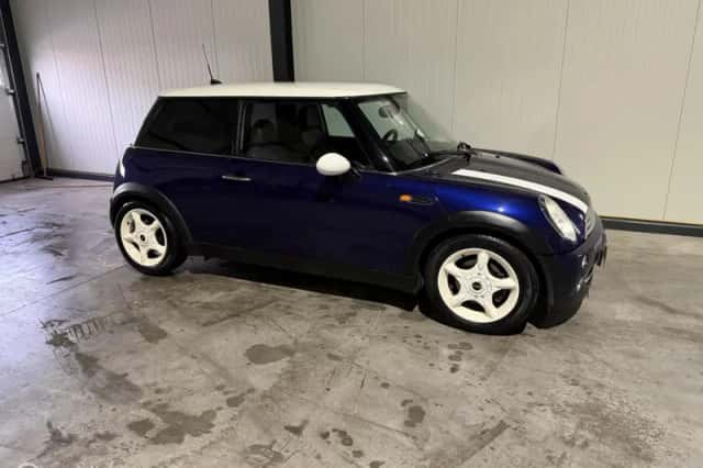 MINI Cooper (2005) thumbnail 4
