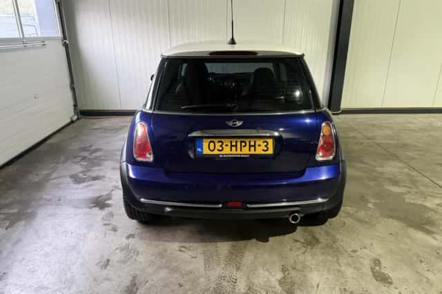 MINI Cooper (2005) thumbnail 6