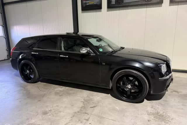 Chrysler 300C (2007) thumbnail 3