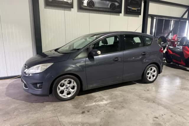 Ford C-Max (2012) thumbnail 3