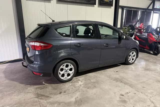 Ford C-Max (2012) thumbnail 5
