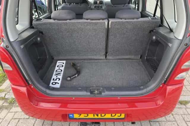 Suzuki Wagon R+ (2003) thumbnail 5