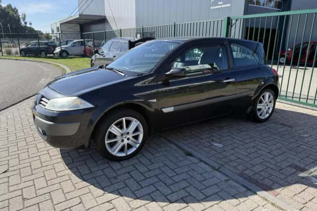 Renault Mégane (2006) thumbnail 1