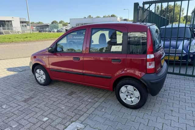 Fiat Panda (2009) thumbnail 2