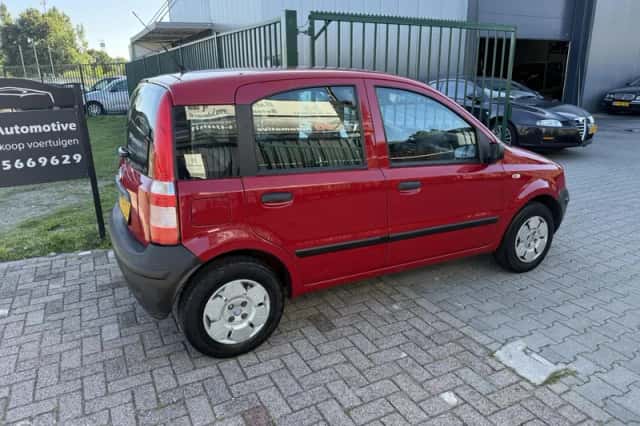 Fiat Panda (2009) thumbnail 3