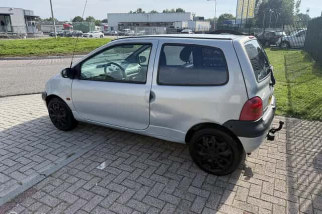Renault Twingo (2002) thumbnail 2