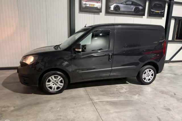Fiat Doblò Cargo (2018) thumbnail 2