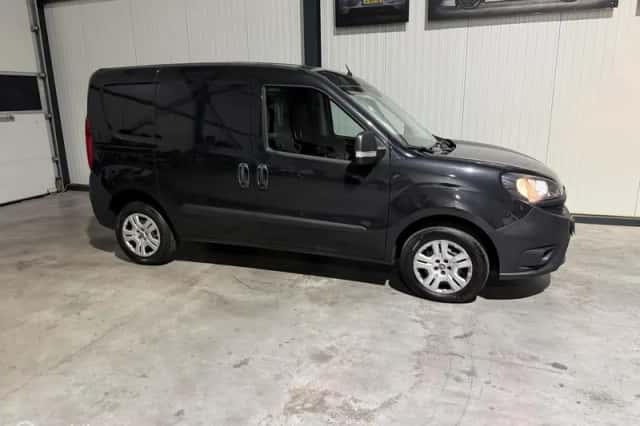 Fiat Doblò Cargo (2018) thumbnail 4