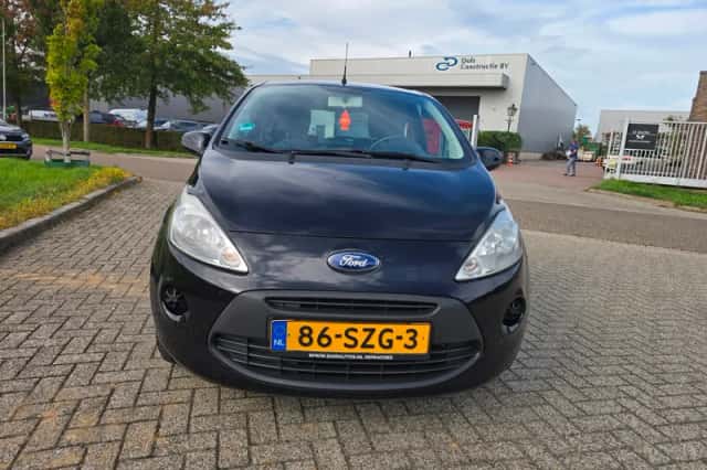 Ford Ka (2011) thumbnail 2