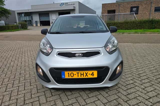 Kia Picanto (2013) thumbnail 2