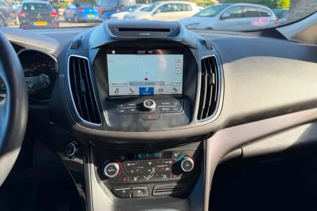 Ford C-Max (2018) thumbnail 6