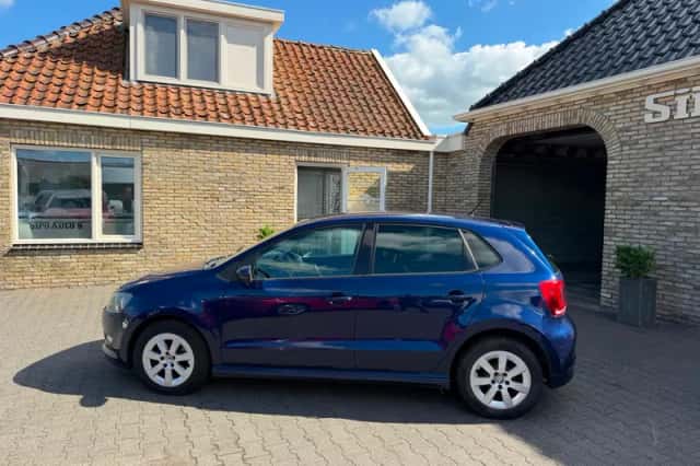 Volkswagen Polo (2012) thumbnail 6