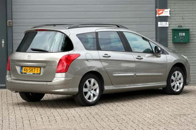 Peugeot 308 (2011) thumbnail 5
