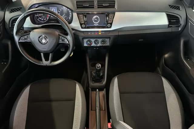 Škoda Fabia (2017) thumbnail 2