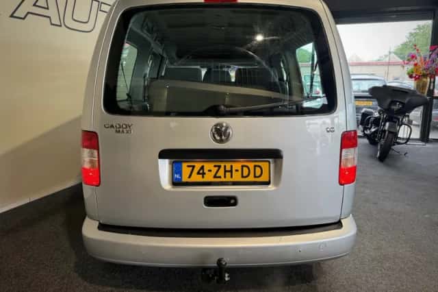 Volkswagen Caddy (2008) thumbnail 4
